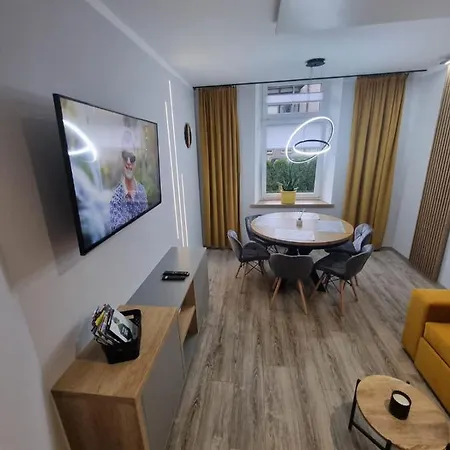 Lux Lemon Apartment *